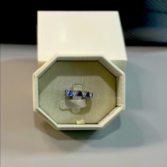 Swarovski Millenia Eternity Band NWT & Receipt - Picture 2 of 5